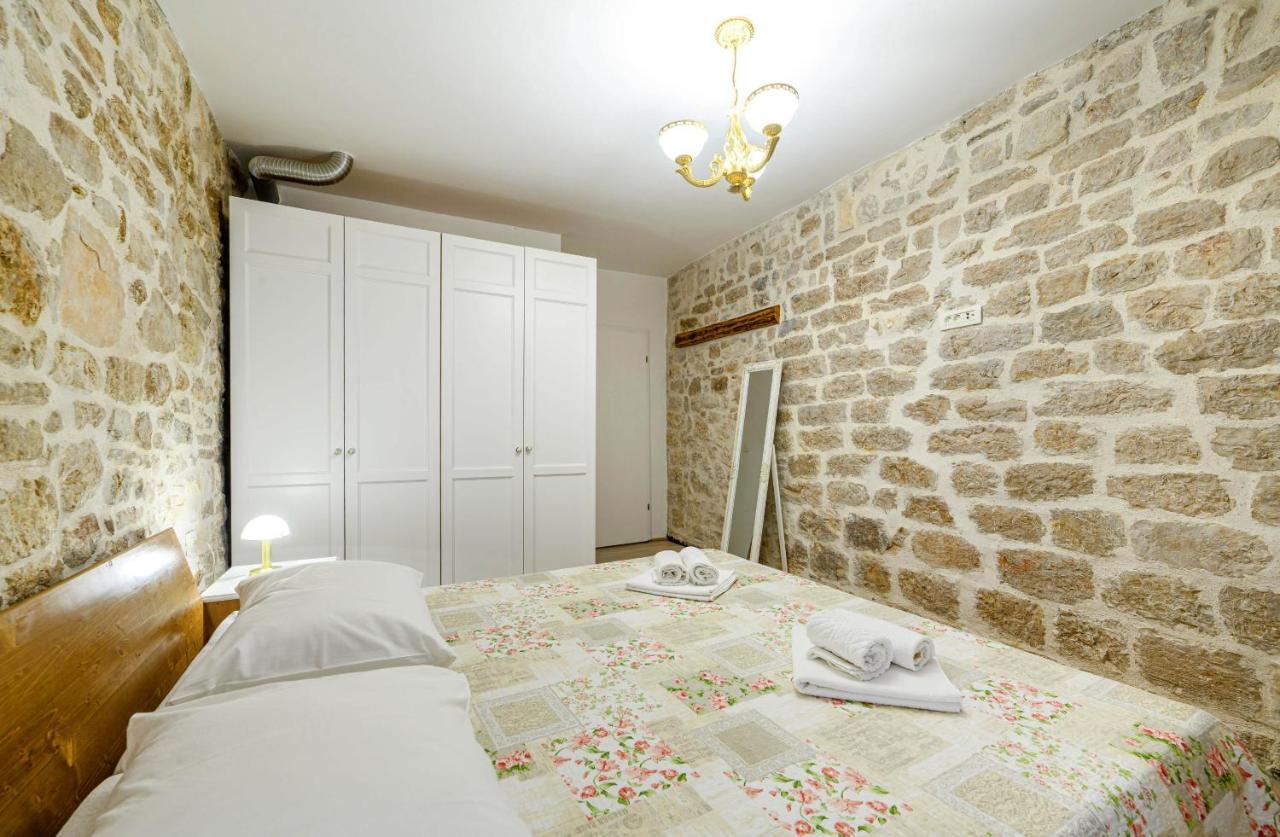 Apartments Festum Шибеник Экстерьер фото