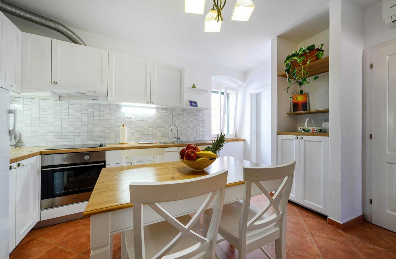 Apartments Festum Шибеник Экстерьер фото