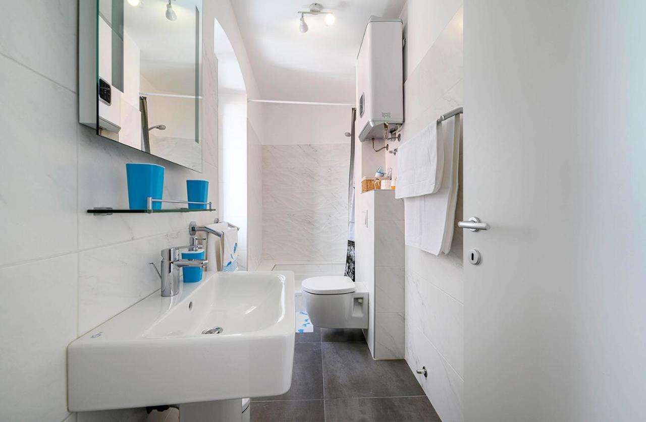 Apartments Festum Шибеник Экстерьер фото